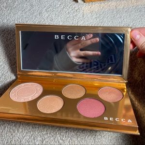 Becca Pop Goes The Glow Face & Eye Palette!
